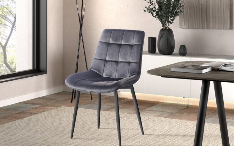 Chaise en velours "Juta"