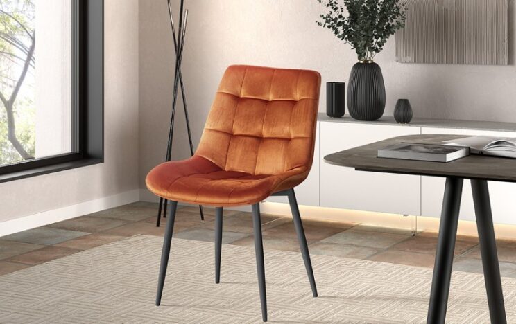 Chaise en velours "Juta"