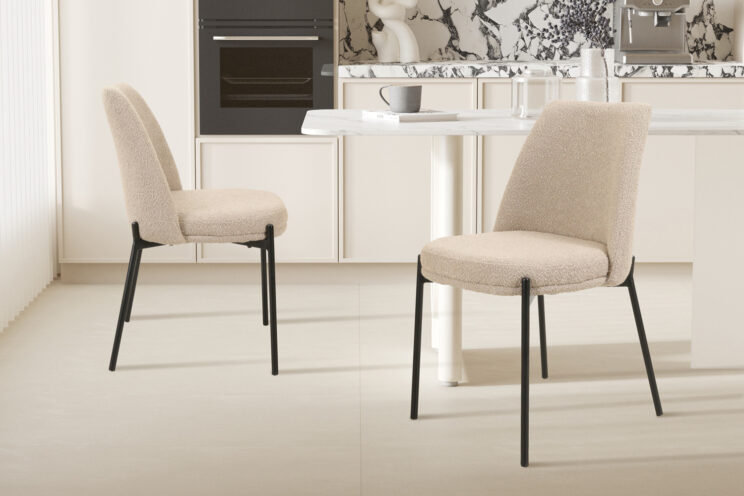 Chaise en tissu bouclé "Ella" - Image 2