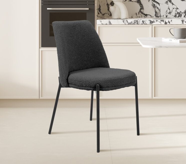 Chaise en tissu bouclé "Ella"
