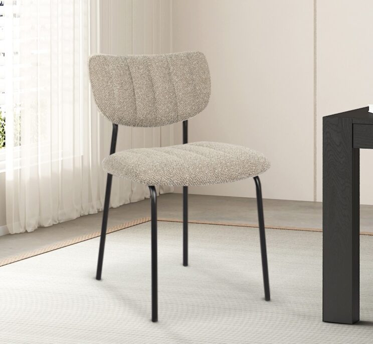 Chaise en tissu "Antura"