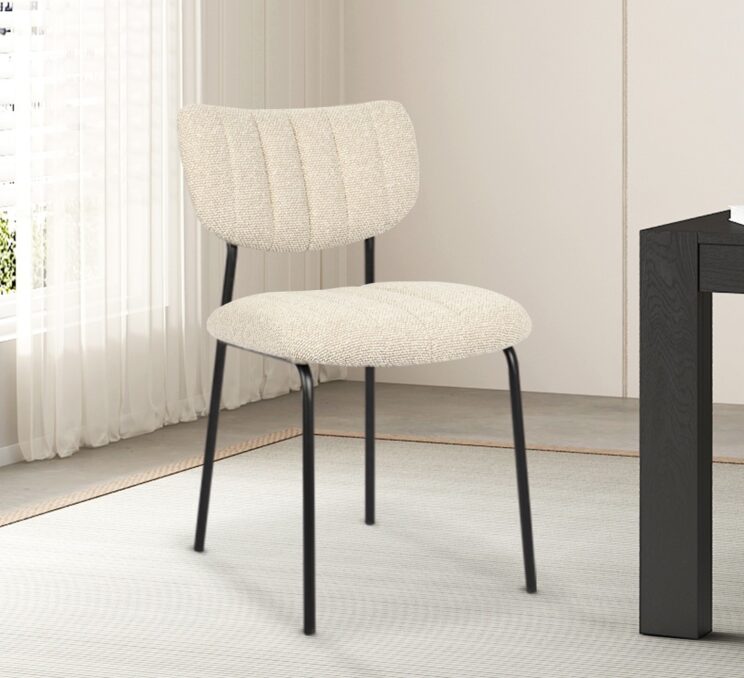 Chaise en tissu "Antura"