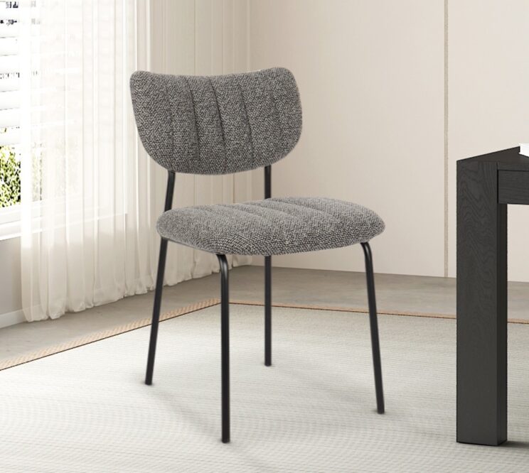 Chaise en tissu "Antura"