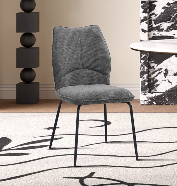 Chaise en tissu "Lara"