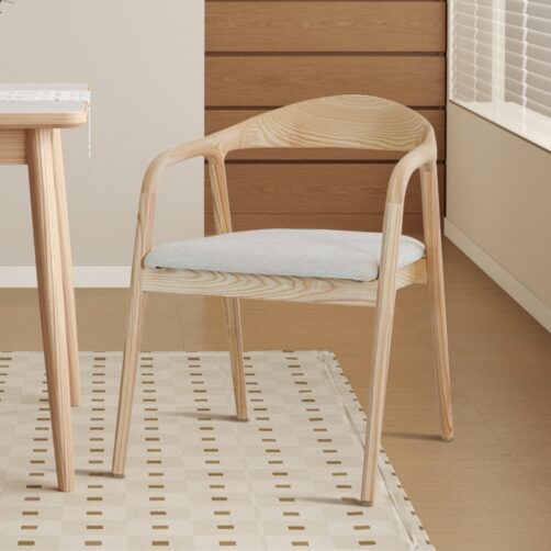 Chaise en bois de frêne "Claire"